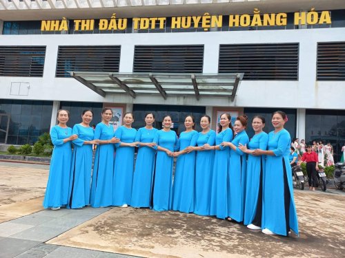 ảnh tập thể.JPG